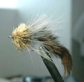 Natural Deer head zonker grey Natural Deer head zonker grey