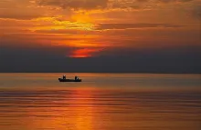 User submitted picture: Fishing in the sun